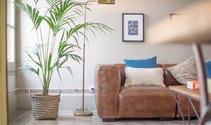 Interior - Three bedroom apartment Carrer Tamarit - You Stylish (Barcelona)