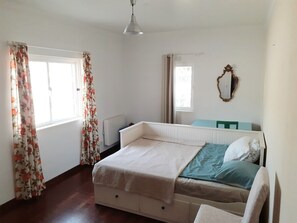 3 soverom, strykejern/-brett, reiseseng for barn og wi-fi