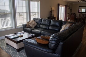 Smart TV, fireplace, video games, DVD player