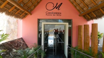 Entrada de la propiedad