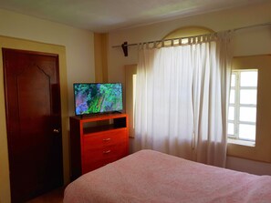 Maison Familiale | 2 chambres, coffres-forts dans les chambres, fer et planche Ă repasser