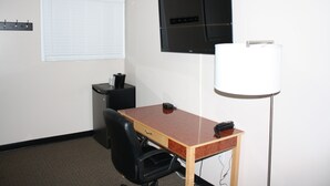 Room - IACC Centers - Hotel Downtown Windsor (Windsor)