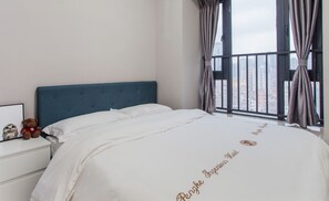 Deluxe Apartment | Desk, free WiFi - Meixu Apartment (Guangzhou)