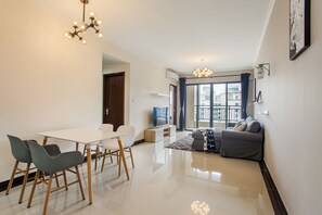 Classic Room, 2 Bedrooms | Living area | Flat-screen TV - Meixu Apartment (Guangzhou)