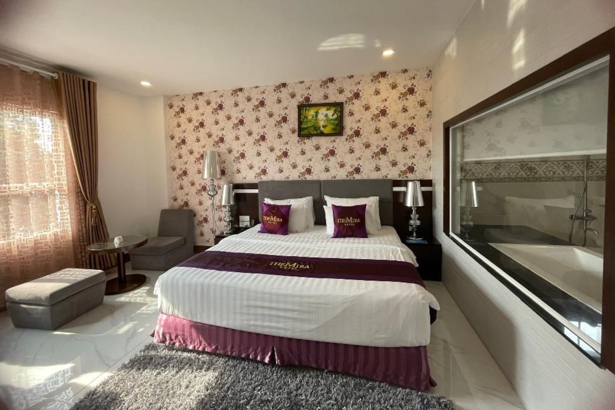 Minibar, in-room safe, desk, blackout curtains