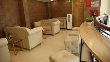 Esmorzar diari de cuina local (de pagament)