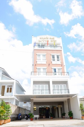 Front of property - Huynh Duc Hotel (Cao Lanh)