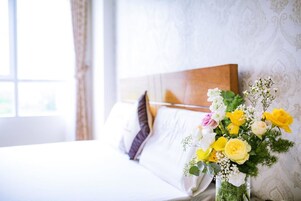 Deep soaking tub, hair dryer, bathrobes, slippers