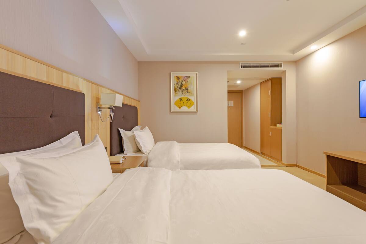 superior twin room | view from room