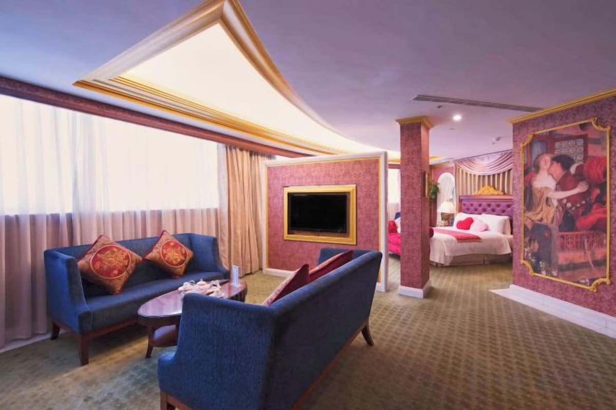 Honeymoon Themed VIP Room