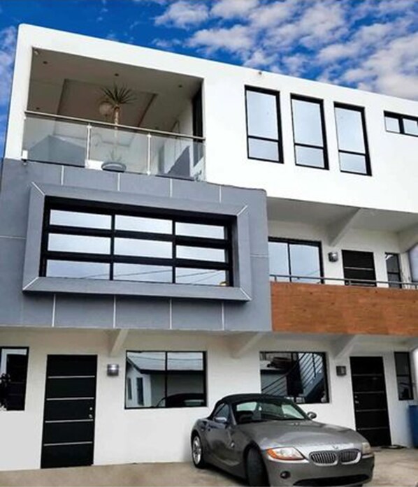 Fachada da propriedade