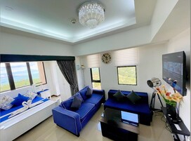 Studio with Lake View | Iron/ironing board, free WiFi