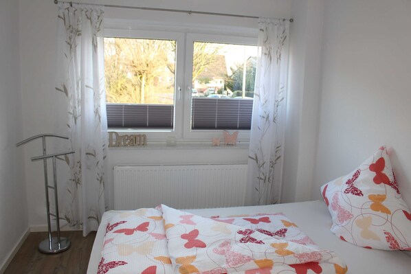 2 bedrooms, in-room safe, travel cot, WiFi