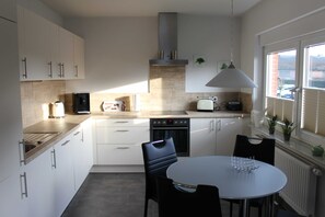 Fridge, oven, dishwasher