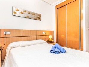 2 chambres, lit de bébé portatif, accès au Wi-Fi (inclus)