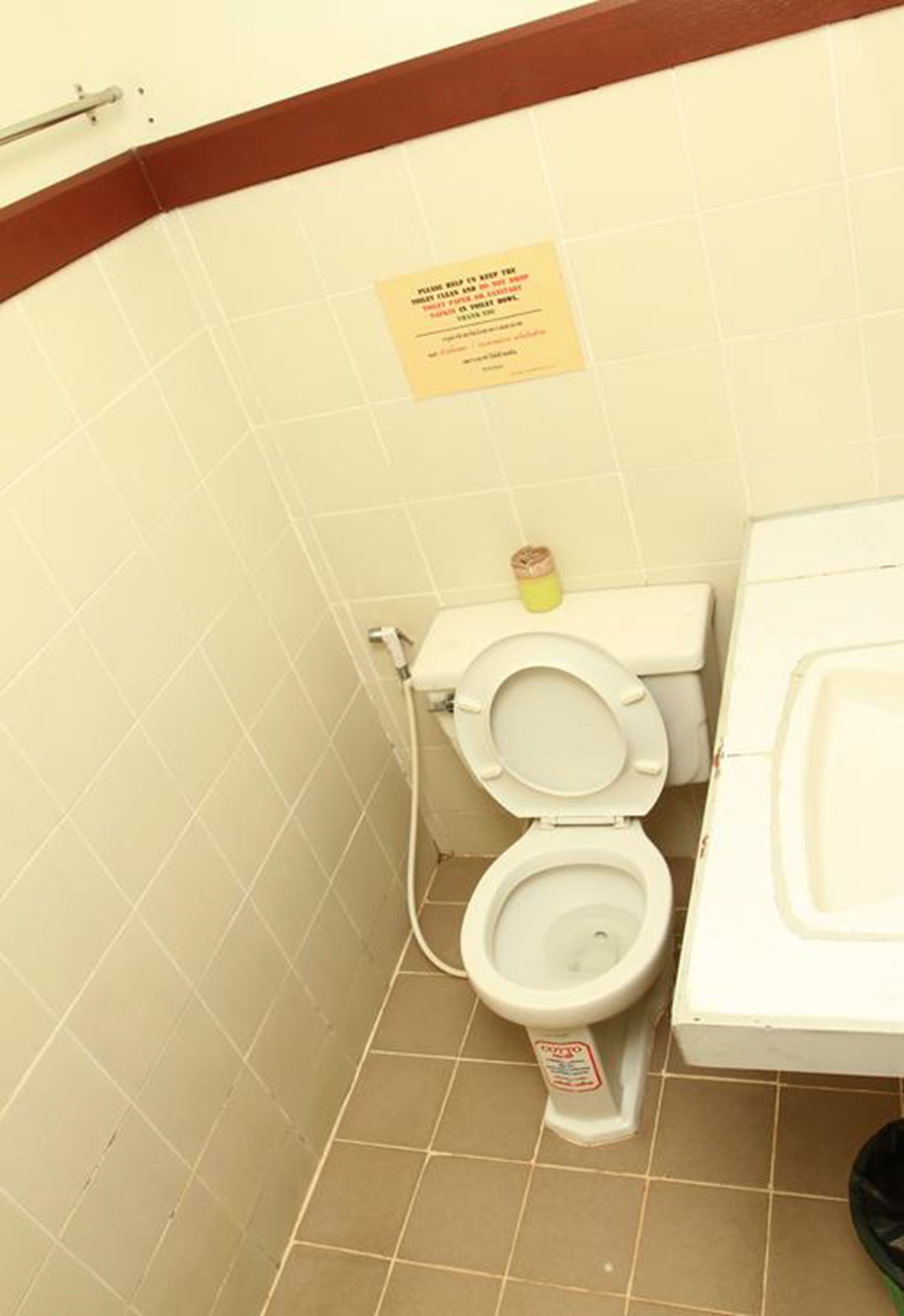 in-room safe, free wifi