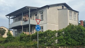 Esterni