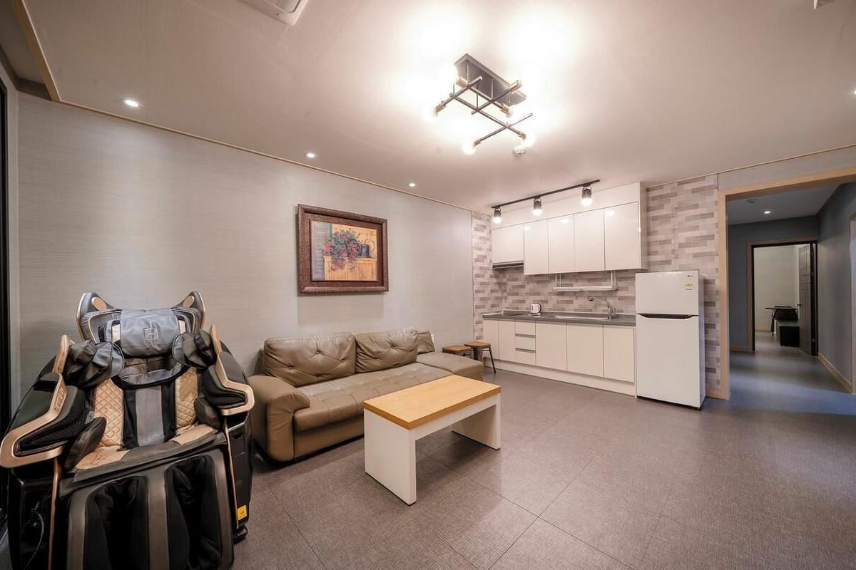 Suite Room | Bộ đồ giường cao cấp, màn/rèm cản sáng, phòng cách âm