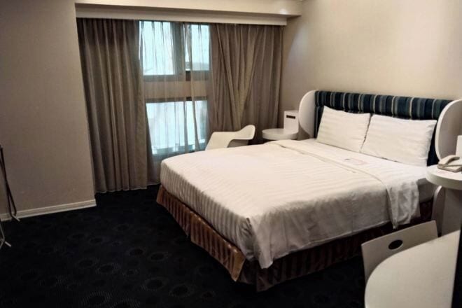 Down duvets, in-room safe, desk, blackout curtains