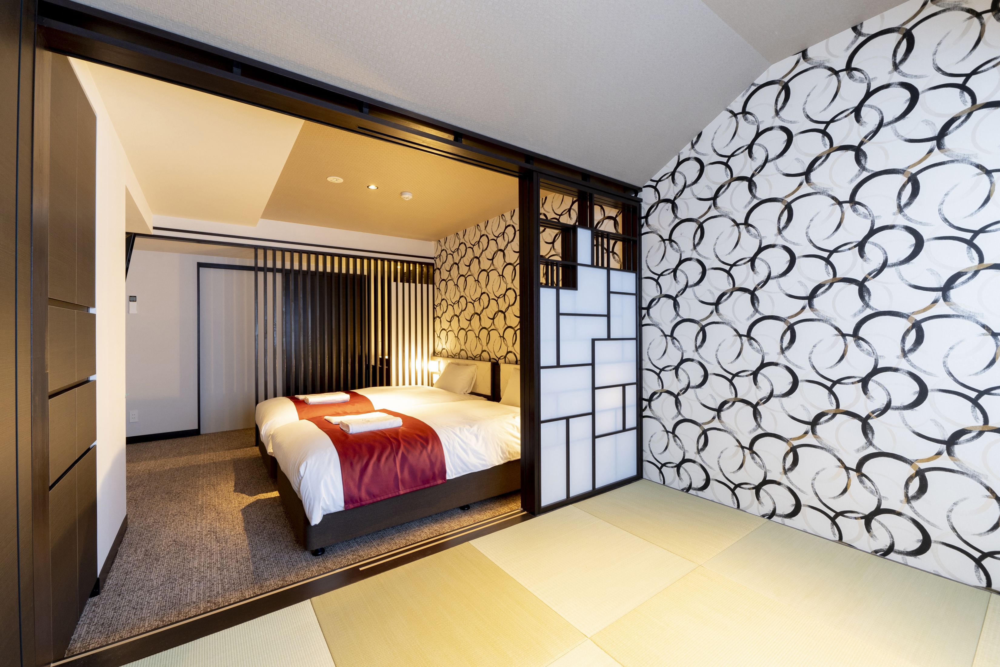 Family Twin Room, Non Smoking | In-room safe, soundproofing, free WiFi, bed sheets