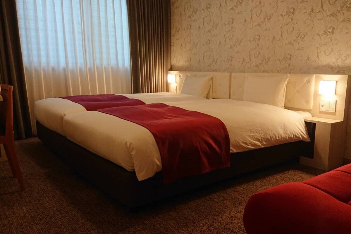 Hollywood Twin Plus, Non Smoking | In-room safe, soundproofing, free WiFi, bed sheets