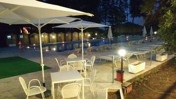 Seasonal outdoor pool