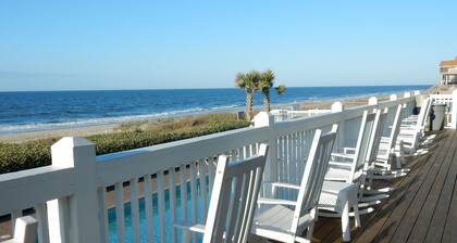 Across The Street From The Beach, Private Beach & Pool Access, Elevator