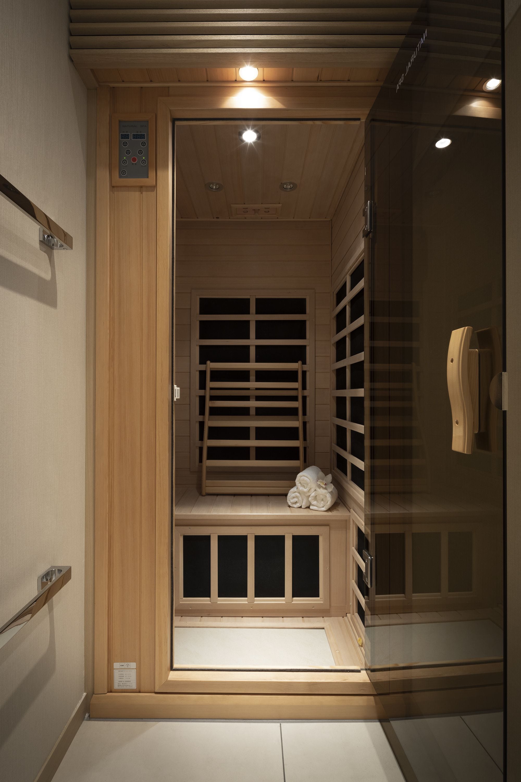 [non smoking] premium suite | bathroom | separate bathtub and shower, deep-soaking bathtub, free toiletries