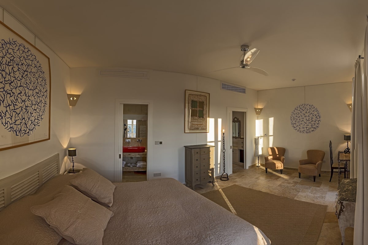 Superior Double Room | Premium bedding, in-room safe, desk, free WiFi