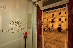 Interior entrance - The Snop House (Senglea)