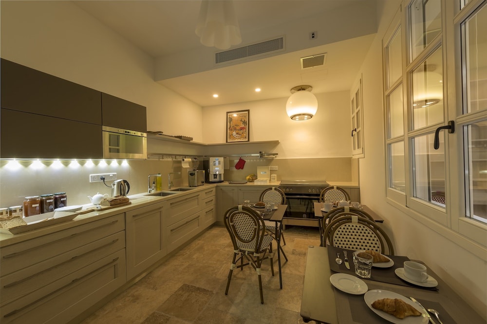 The Snop House by null