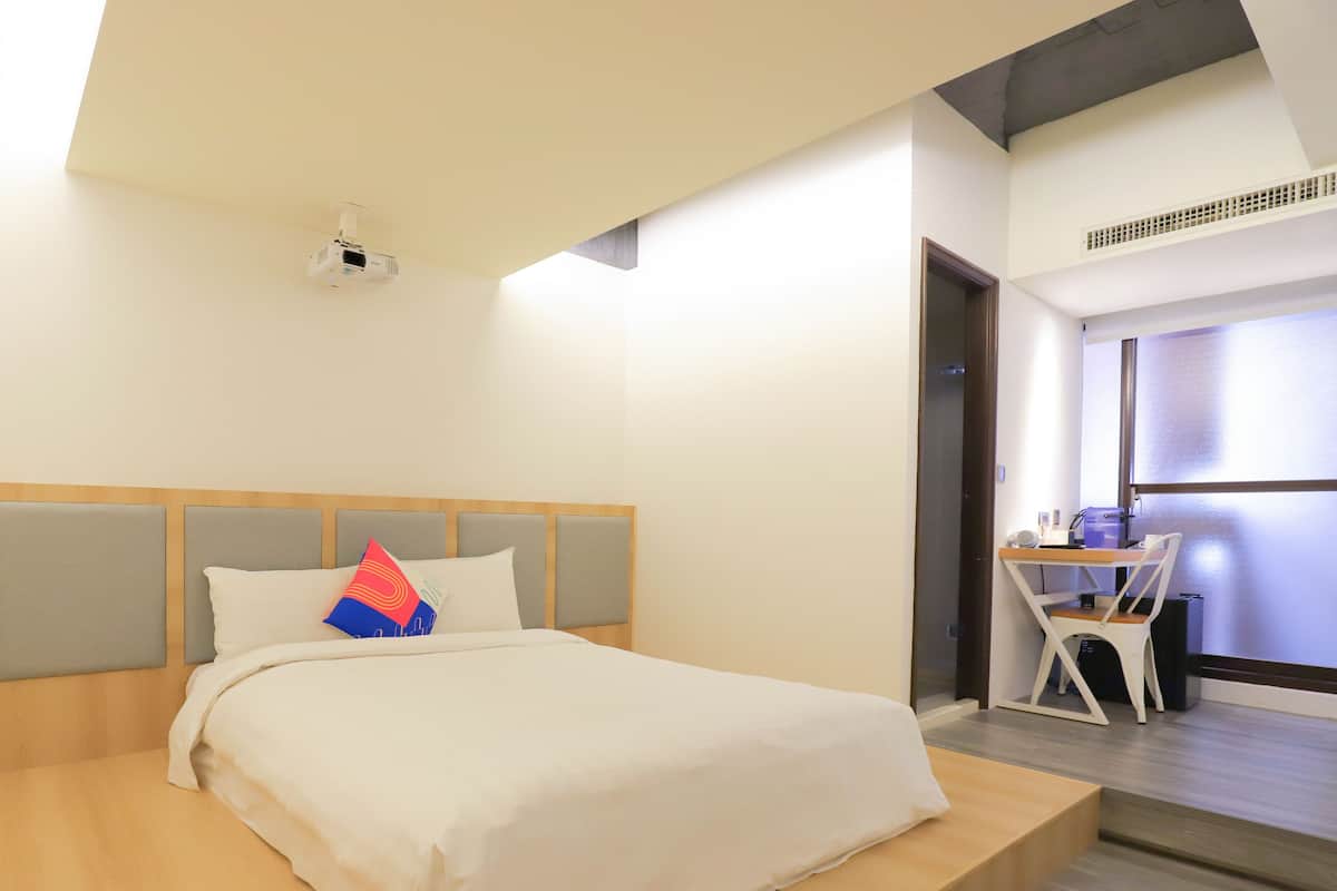 Chambre Double Signature, 1 lit double, balcon, vue ville | Literie de qualité supérieure, bureau, rideaux occultants, Wi-Fi gratuit