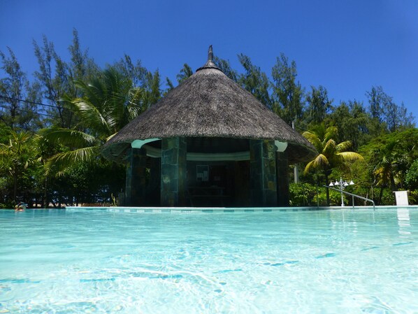 Outdoor pool - Kenville 18 (Cap Malheureux)