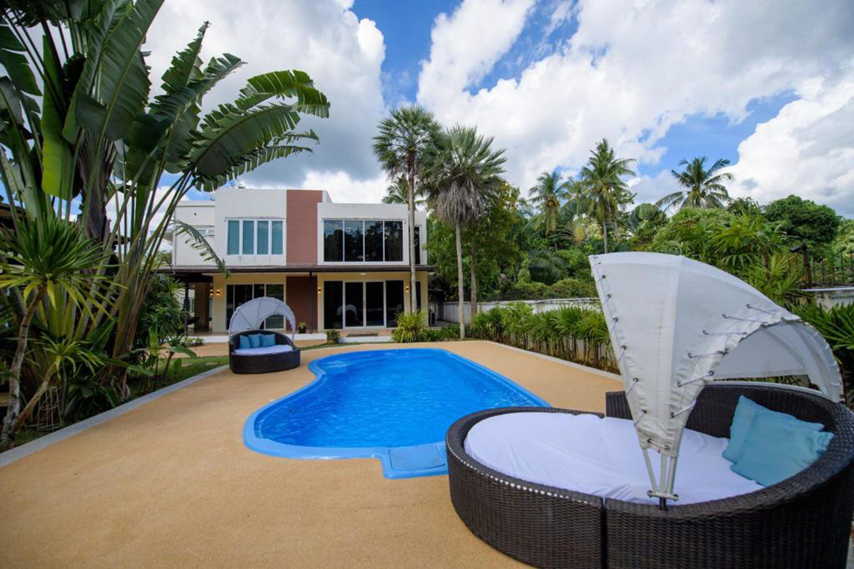 3-Bedroom Villa with Private Pool | ลานระเบียง/นอกชาน