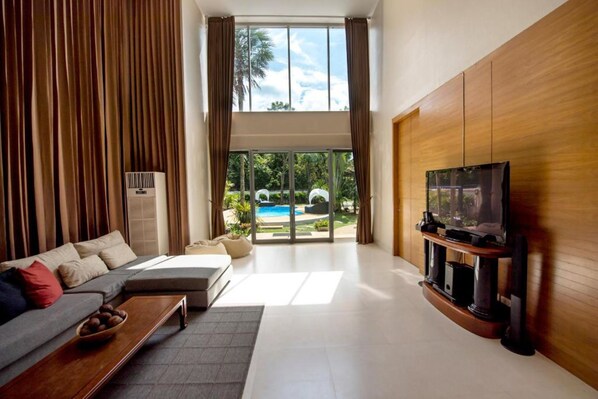 3-Bedroom Villa with Private Pool | Living area | Flat-screen TV - Villa Kanwara (Krabi)