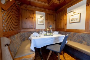 Restaurant - Hotel-Restaurant Berghof (Petersberg)