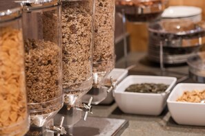 Breakfast buffet - Hotel Madatsch (Stelvio)