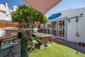 5 habitaciones, decoración personalizada, escritorio y wifi gratis 