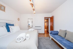 5 habitaciones, decoración personalizada, escritorio y wifi gratis 