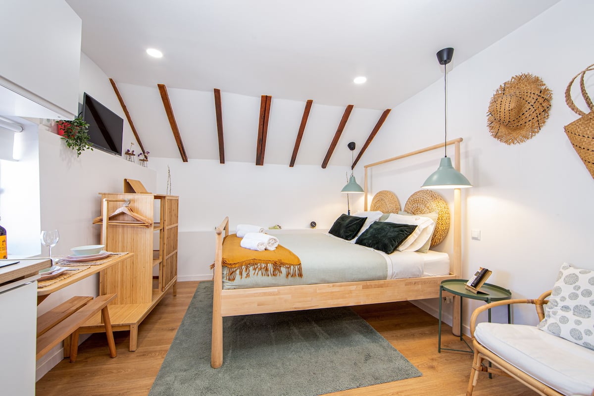 5 chambres, bureau, Wi-Fi gratuit, décoration personnalisée