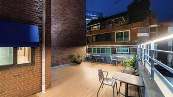 Sundeck