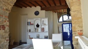 Classic Apartment, 1 Bedroom | In-room dining - Baciano Azienda Agrituristico Venatoria (Capolona)