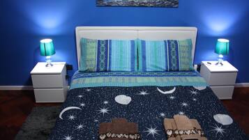 Desk, rollaway beds, free WiFi