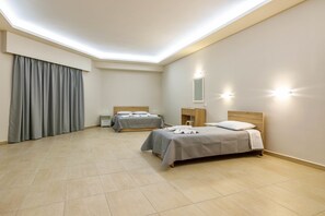 Studio | In-room safe, soundproofing, iron/ironing board, free cribs/infant beds - Irene Studios & Apartments (Zakynthos)
