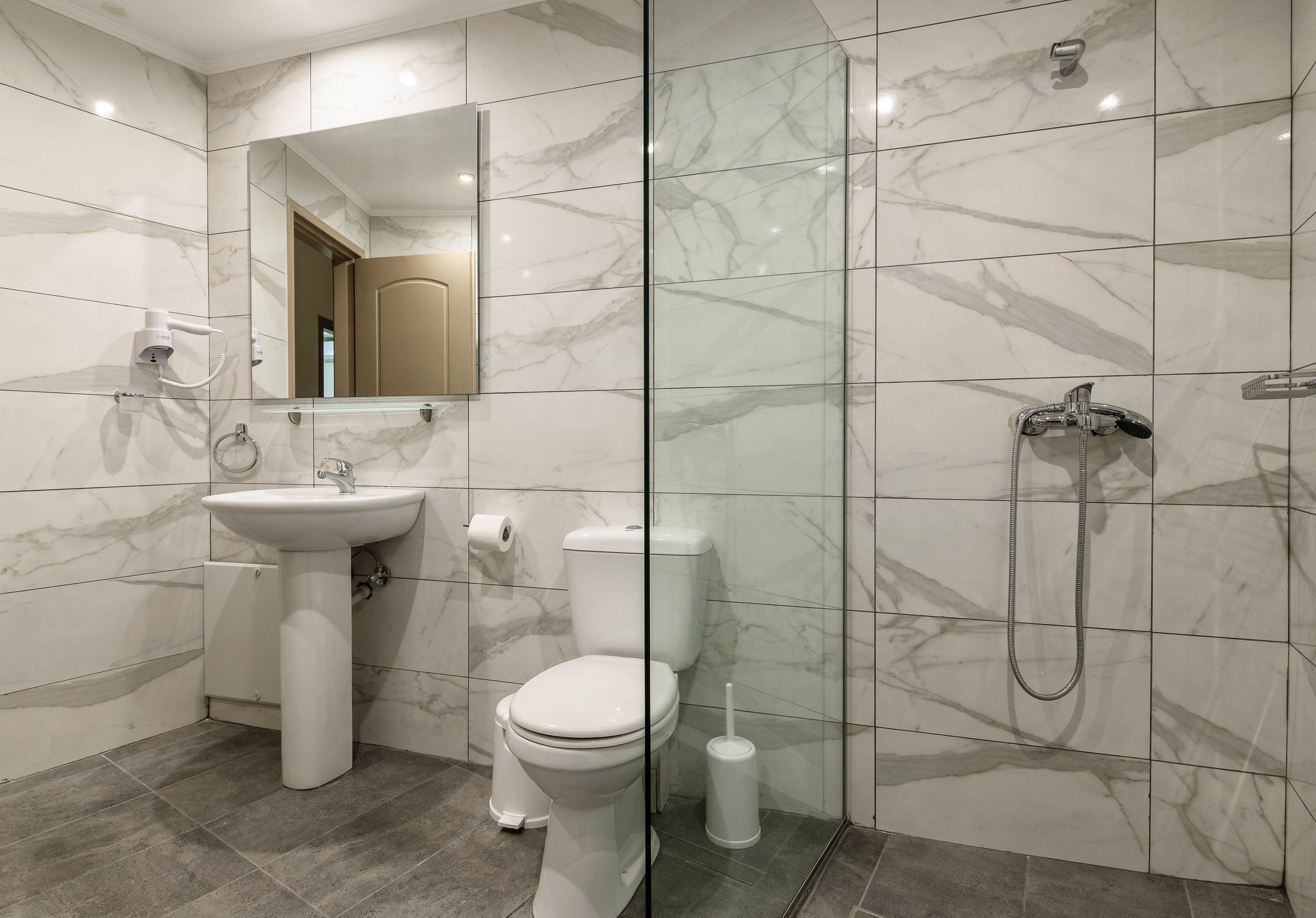 Apartment, 2 Bedrooms | Bathroom
