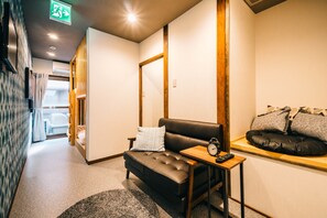 公寓, 2 间卧室 | 2 多间卧室、办公桌、熨斗/熨衣板、免费 WiFi