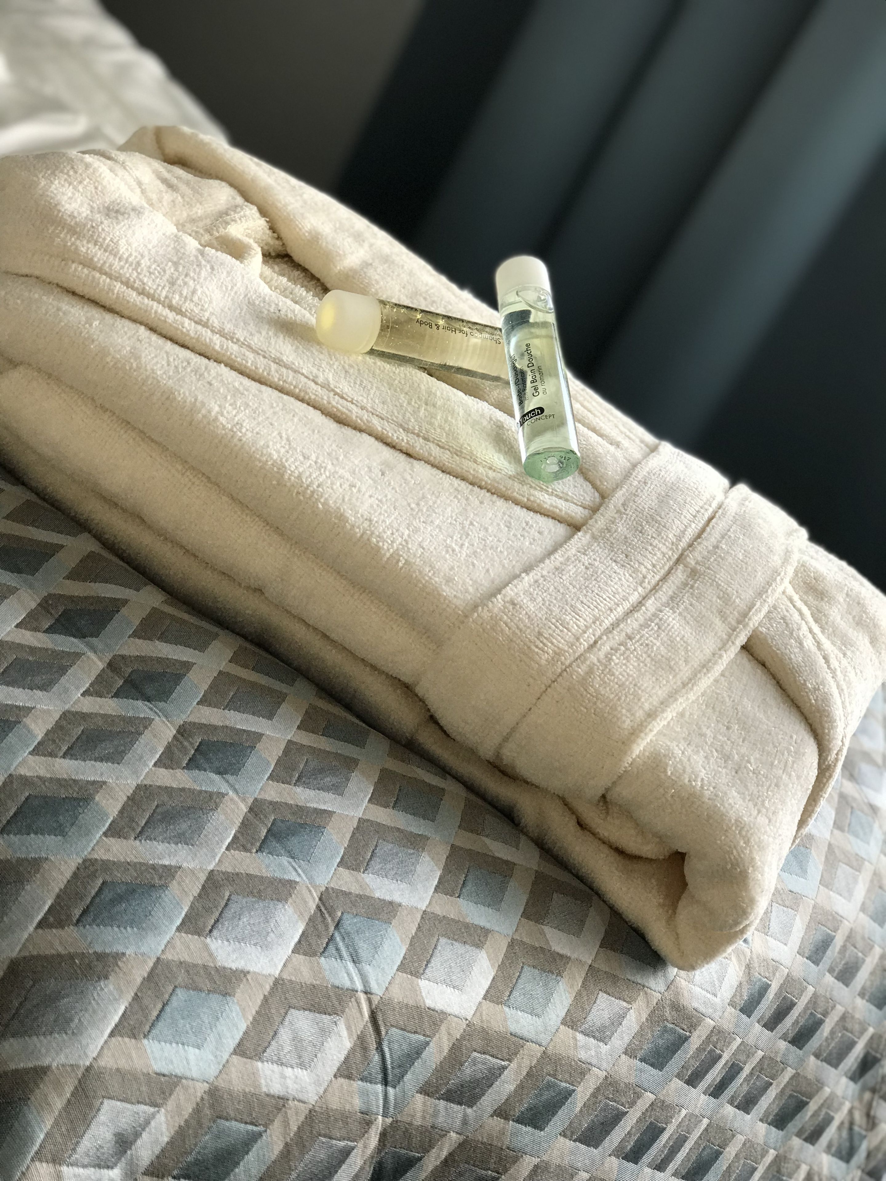 junior suite, 2 single beds, non smoking, ocean view | bathroom amenities | shower, hydromassage showerhead, hair dryer, heated floors