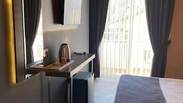 Standard Room | Egyptian cotton sheets, premium bedding, minibar, blackout curtains