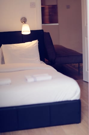 2 Bedroom Apartment Lower Ground | Iron/ironing board, free WiFi
