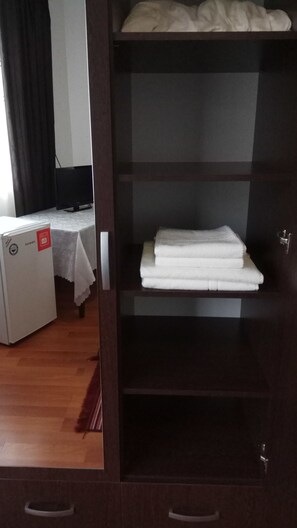 ห้องดับเบิล, วิวภูเขา | มินิบาร์, ห้องเก็บเสียง, เปล/เตียงเด็กอ่อน (ฟรี), เตียงเสริม/เปล